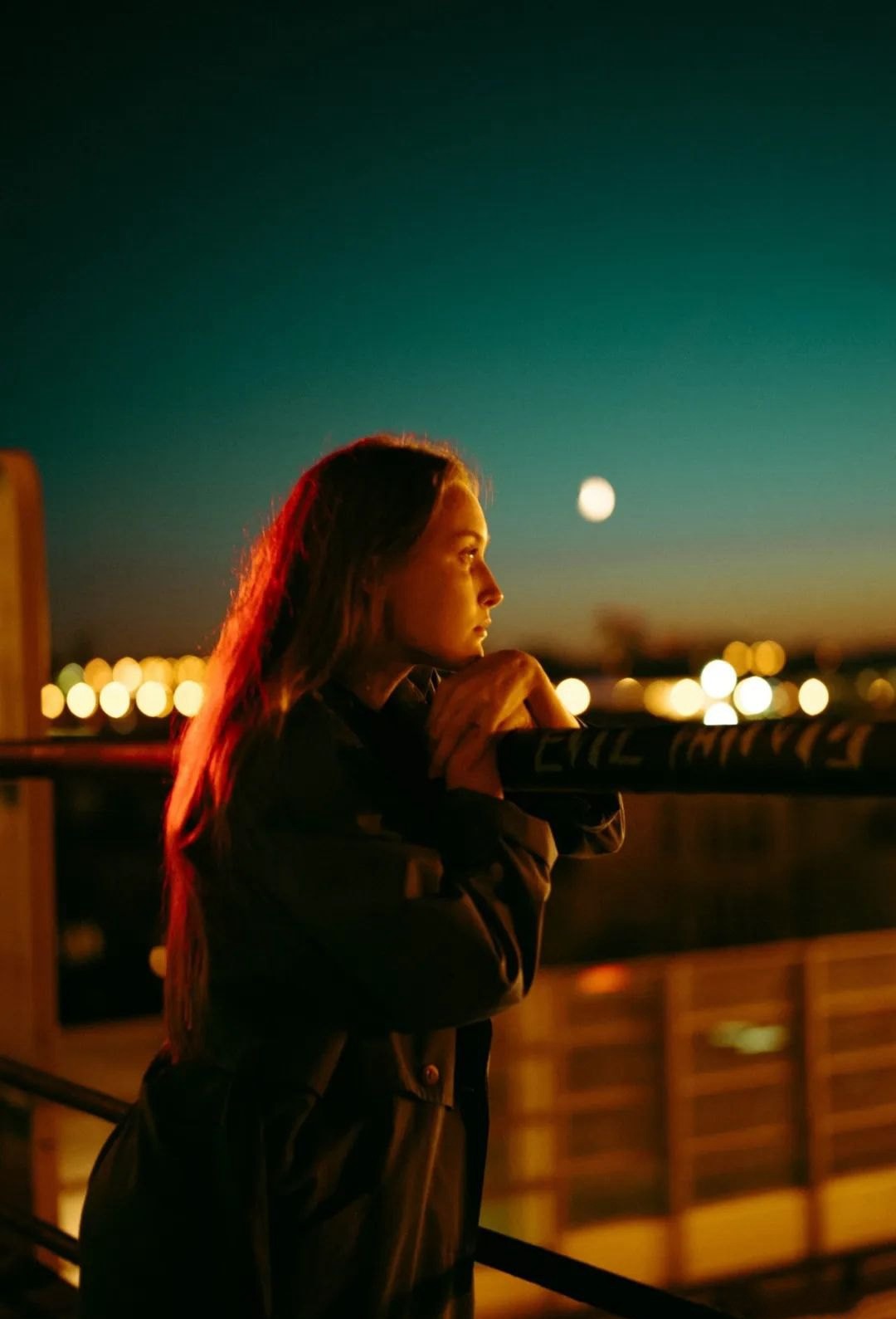 俄罗斯大神Polina Washington出品橙色色调颗粒质感霓虹效果肖像照片调色Lightroom预设 Polina Washington – PWxMXSMNV Preset Pack 插件预设 第14张-素材湾丨精选海外优质设计素材资源 俄罗斯大神Polina Washington出品橙色色调颗粒质感霓虹效果肖像照片调色Lightroom预设 Polina Washington – PWxMXSMNV Preset Pack 插件预设 sucaiwan.com