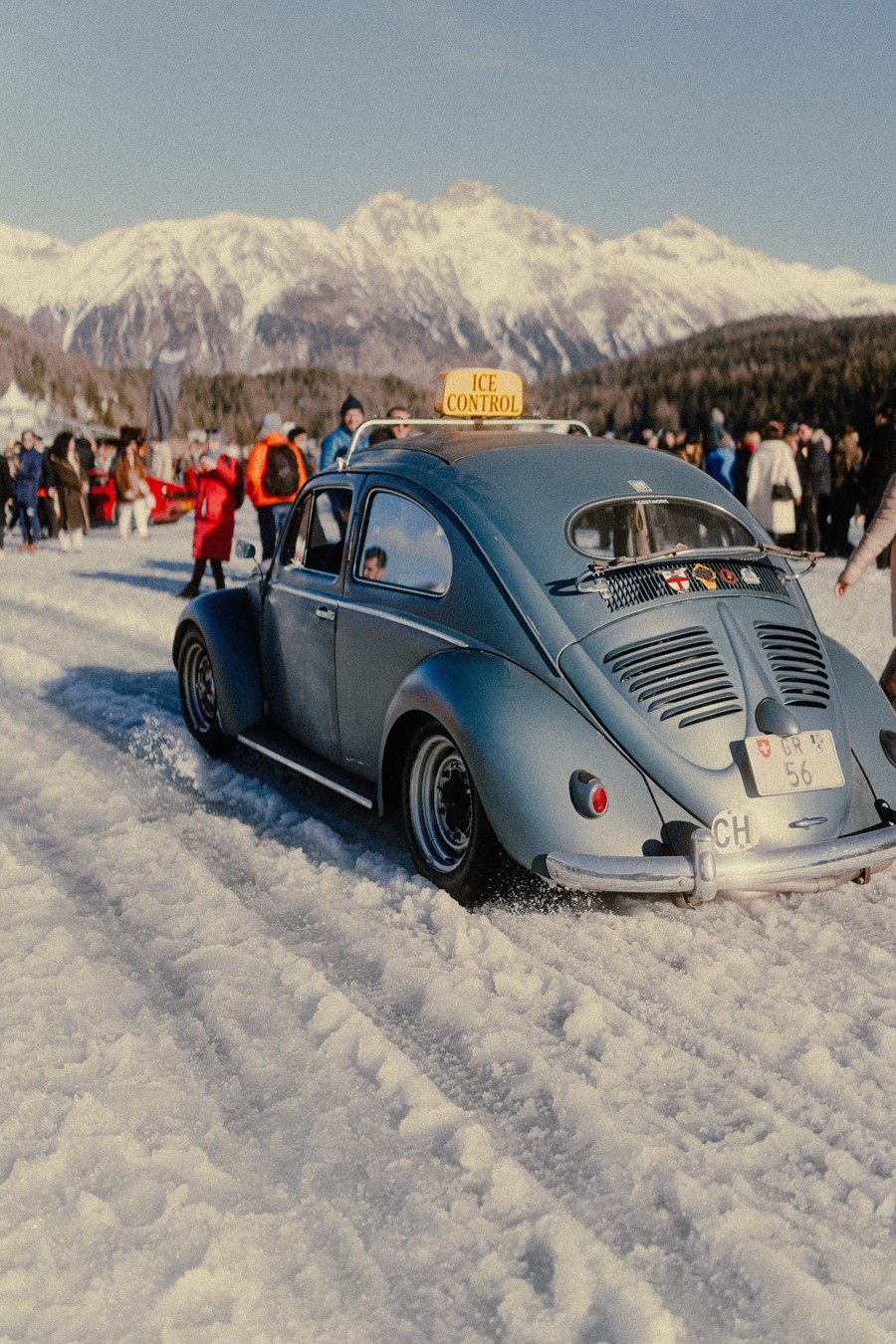 13组欧美风35mm电影胶片颗粒模拟机车汽车风景人物摄影照片调色Lightroom预设 MIKE CRAWAT – 2023 CRAWAT 35MM FILM LOOK PRESETS For LR 插件预设 sucaiwan.com