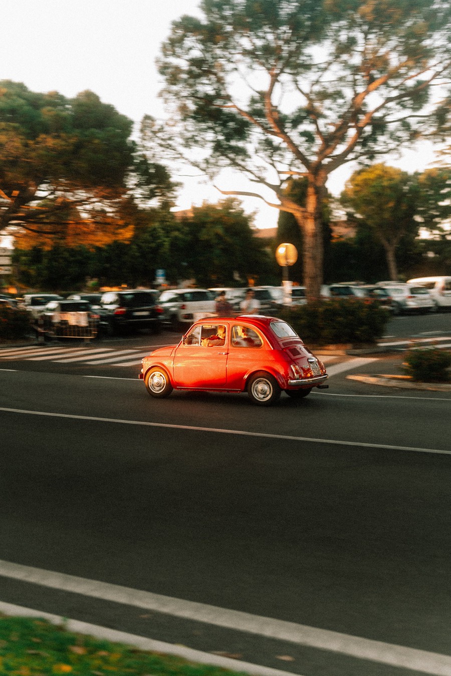 13组欧美风35mm电影胶片颗粒模拟机车汽车风景人物摄影照片调色Lightroom预设 MIKE CRAWAT – 2023 CRAWAT 35MM FILM LOOK PRESETS For LR 插件预设 sucaiwan.com