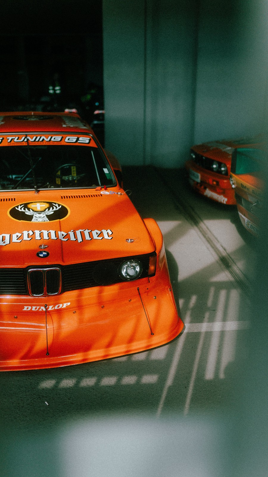 13组欧美风35mm电影胶片颗粒模拟机车汽车风景人物摄影照片调色Lightroom预设 MIKE CRAWAT – 2023 CRAWAT 35MM FILM LOOK PRESETS For LR 插件预设 sucaiwan.com