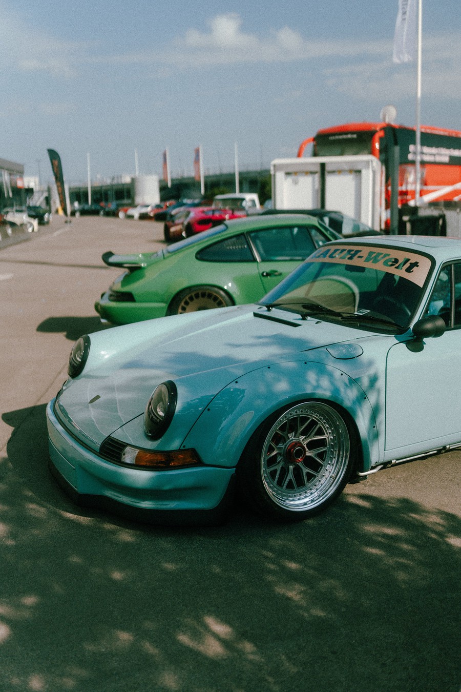 13组欧美风35mm电影胶片颗粒模拟机车汽车风景人物摄影照片调色Lightroom预设 MIKE CRAWAT – 2023 CRAWAT 35MM FILM LOOK PRESETS For LR 插件预设 sucaiwan.com