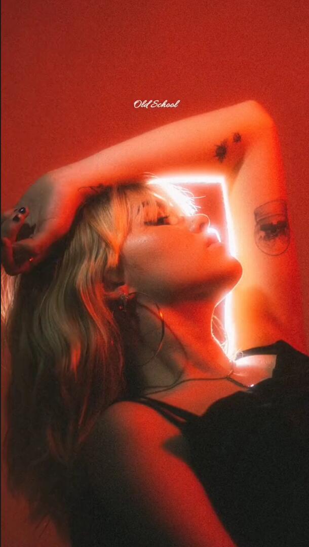 Moodydarkroom - Night Crawler Preset Pack 复古邋遢夜景情绪氛围摄影深色色彩分级Lightroom调色预设 插件预设 sucaiwan.com