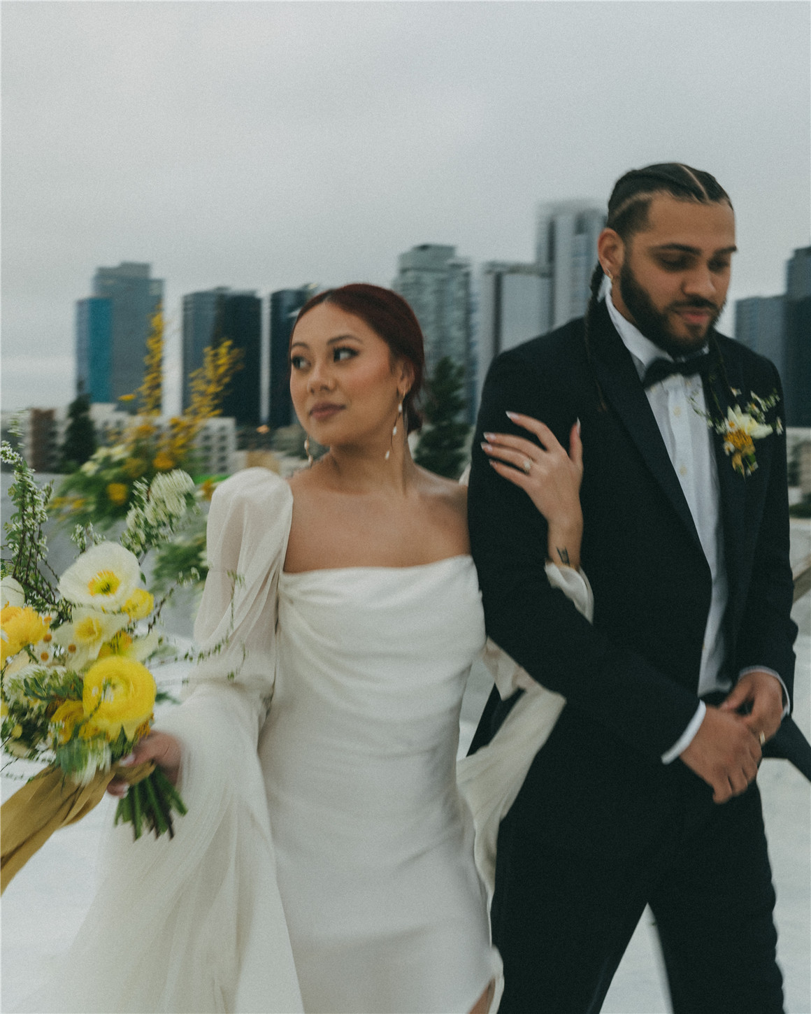 LR预设:梦幻情怀怀旧电影感永恒婚礼摄影照片调色Lightroom预设 Ria Georgia - The Nostalgia Pack Lightroom Classic Presets 插件预设 第11张-素材湾丨精选海外优质设计素材资源 LR预设:梦幻情怀怀旧电影感永恒婚礼摄影照片调色Lightroom预设 Ria Georgia - The Nostalgia Pack Lightroom Classic Presets 插件预设 sucaiwan.com