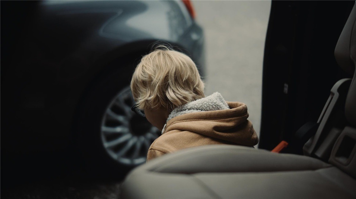 Roman Hense – LUTs 24-7 热门索尼SLOG-3浪漫旅拍电影风格LUT调色预设 插件预设 第7张-素材湾丨精选海外优质设计素材资源 Roman Hense – LUTs 24-7 热门索尼SLOG-3浪漫旅拍电影风格LUT调色预设 插件预设 sucaiwan.com