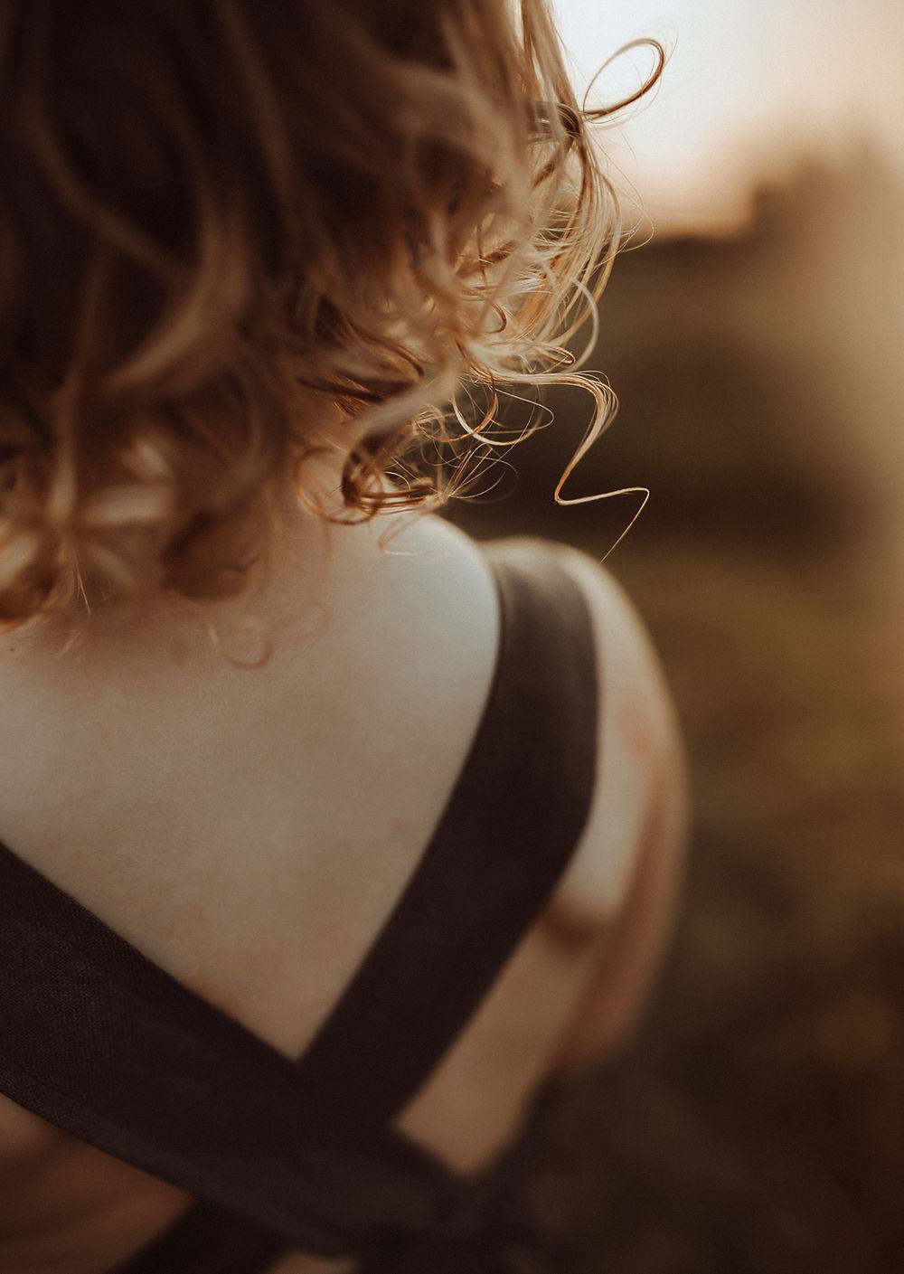 复古华丽北欧风暖金棕色调怀旧梦幻家庭生活照片调色Lightroom预设 Annie Nelson – The Betsy Collections 插件预设 第2张-素材湾丨精选海外优质设计素材资源 复古华丽北欧风暖金棕色调怀旧梦幻家庭生活照片调色Lightroom预设 Annie Nelson – The Betsy Collections 插件预设 sucaiwan.com