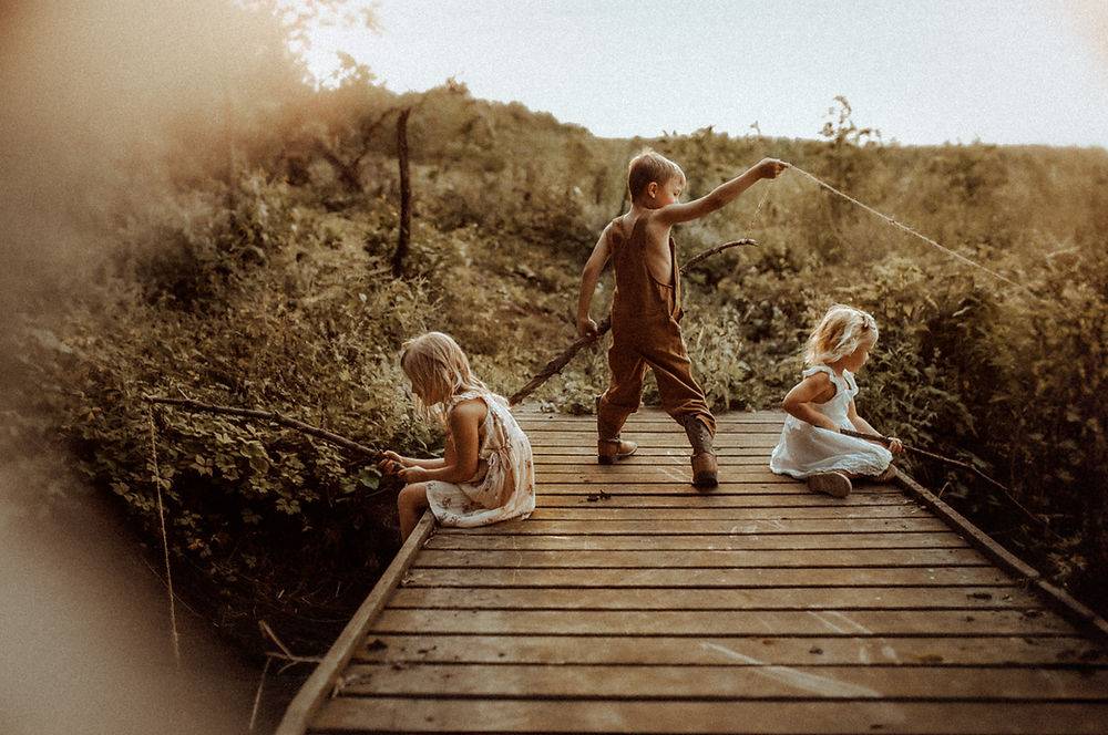 复古华丽北欧风暖金棕色调怀旧梦幻家庭生活照片调色Lightroom预设 Annie Nelson – The Betsy Collections 插件预设 第6张-素材湾丨精选海外优质设计素材资源 复古华丽北欧风暖金棕色调怀旧梦幻家庭生活照片调色Lightroom预设 Annie Nelson – The Betsy Collections 插件预设 sucaiwan.com