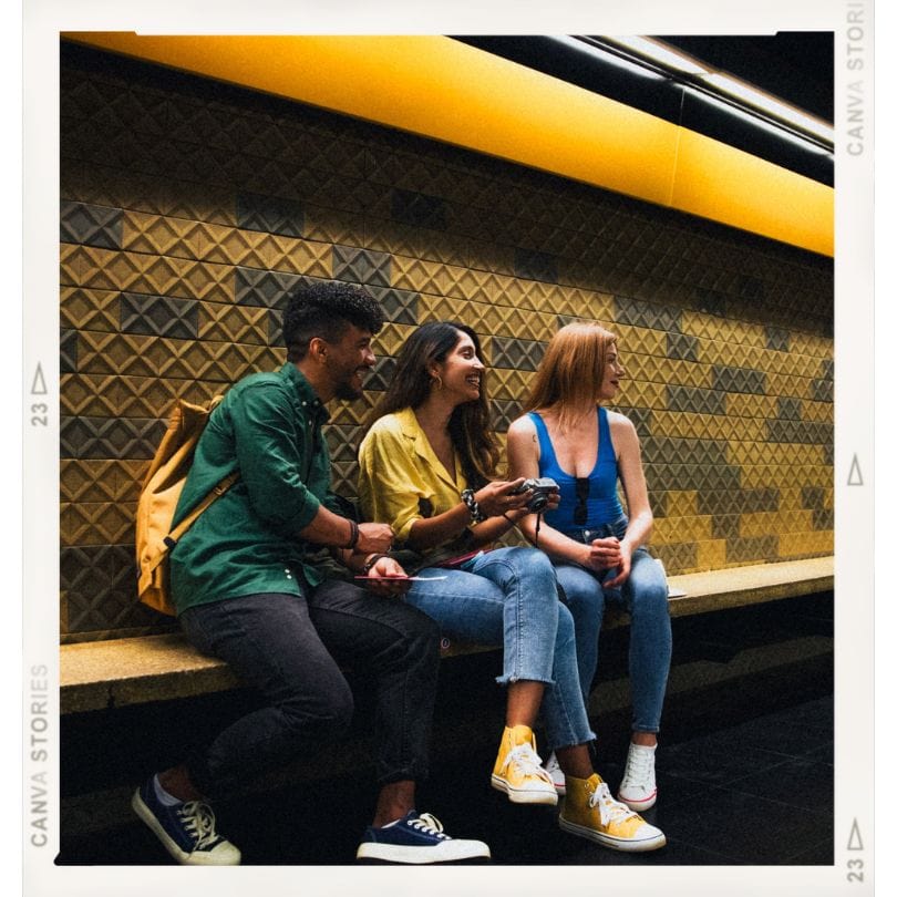 复古电影外观CineStill 800T胶片颗粒效果模拟扫街肖像照片调色Lightroom预设 CineStill 800T HelloPresets Legends in Cinestill 800T Lightroom Presets/ Capture One Styles 插件预设 sucaiwan.com