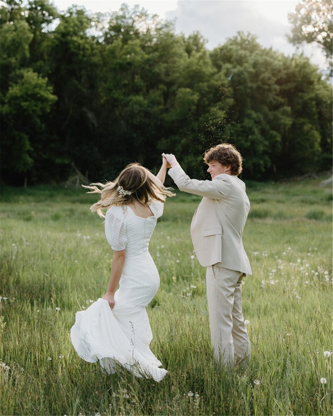 LR预设:纯白永恒温暖富士胶片电影颗粒婚礼人像摄影LR调色预设 Kianna Cori - Presets pack , 第2张-素材湾丨精选海外优质设计素材资源 LR预设:纯白永恒温暖富士胶片电影颗粒婚礼人像摄影LR调色预设 Kianna Cori - Presets pack , sucaiwan.com