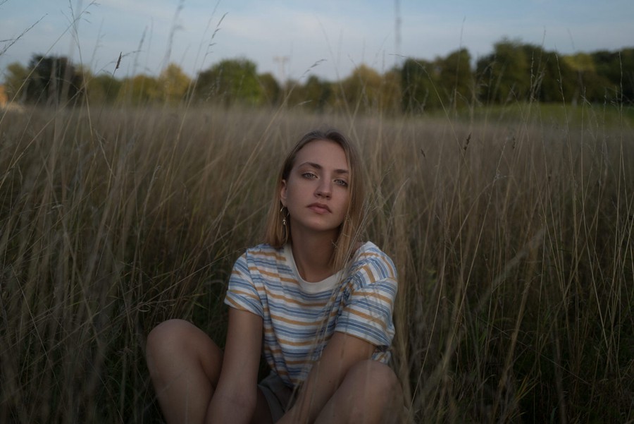 复古电影质感胶片颗粒模拟温暖色调人像风景照片调色LR预设 Dominik Garban – DGX LIGHTROOM PRESETS 插件预设 sucaiwan.com