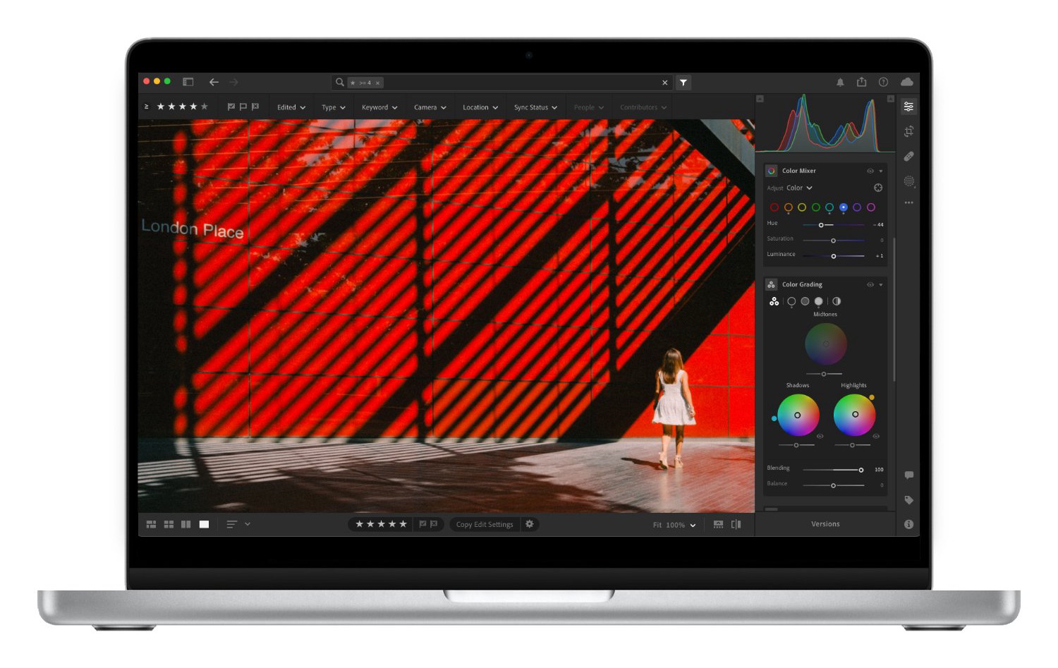 LR预设:30个富士胶片模拟城市人文扫街风光人像摄影后期Lightroom预设 Roman Fox/Snaps By Foxy 2024 Presets 插件预设 第1张-素材湾丨精选海外优质设计素材资源 LR预设:30个富士胶片模拟城市人文扫街风光人像摄影后期Lightroom预设 Roman Fox/Snaps By Foxy 2024 Presets 插件预设 sucaiwan.com
