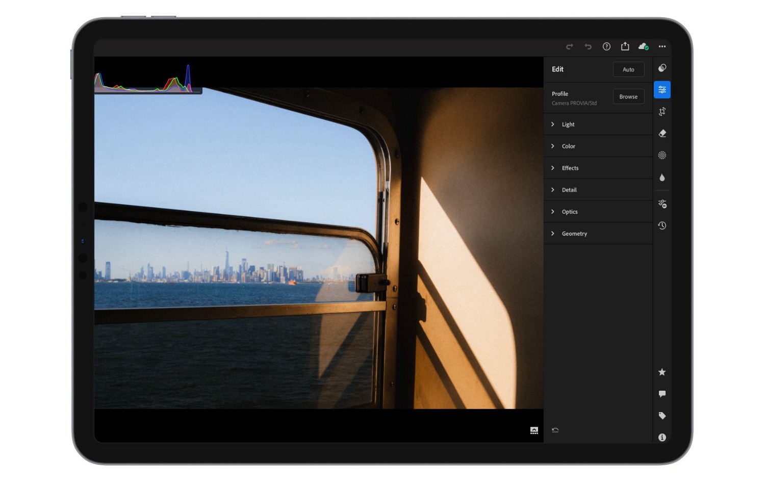LR预设:30个富士胶片模拟城市人文扫街风光人像摄影后期Lightroom预设 Roman Fox/Snaps By Foxy 2024 Presets 插件预设 第2张-素材湾丨精选海外优质设计素材资源 LR预设:30个富士胶片模拟城市人文扫街风光人像摄影后期Lightroom预设 Roman Fox/Snaps By Foxy 2024 Presets 插件预设 sucaiwan.com