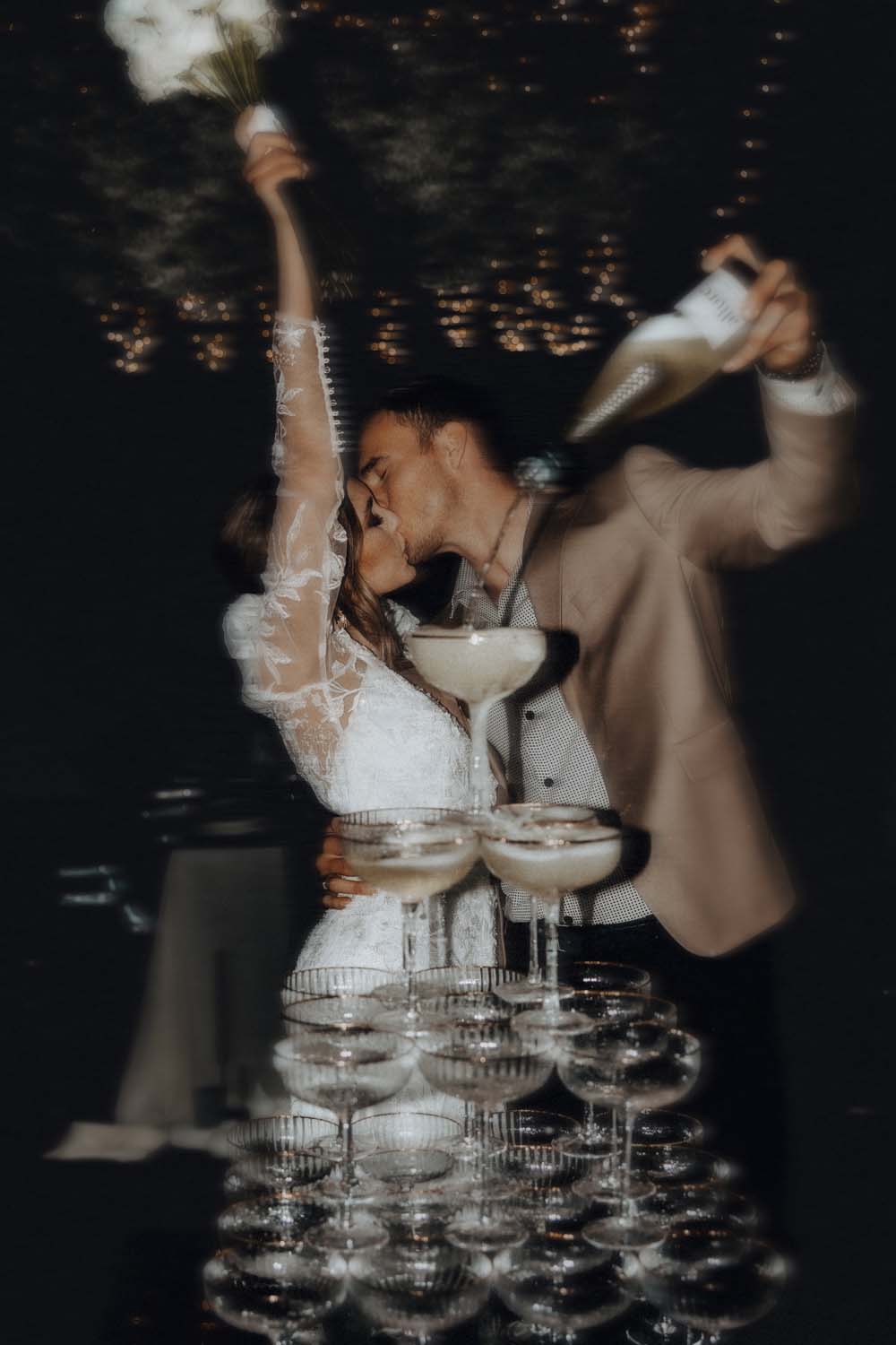 梦幻颗粒闪光灯运动模糊照片效果PS动作效果 Vicky Baumann - Photoshop Action “Blur” , 第4张-素材湾丨精选海外优质设计素材资源 梦幻颗粒闪光灯运动模糊照片效果PS动作效果 Vicky Baumann - Photoshop Action “Blur” , sucaiwan.com