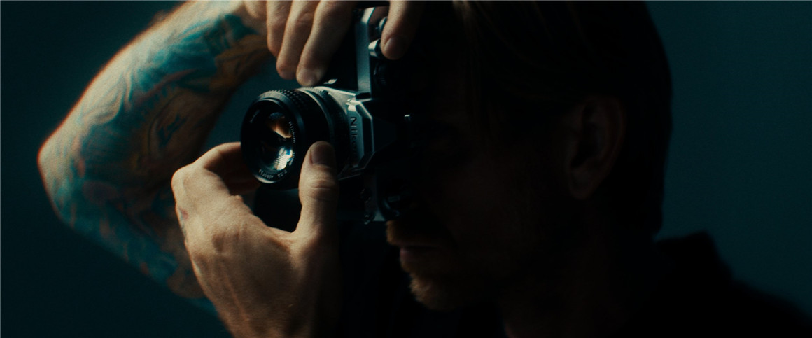 PALINOIA SAUCE 2022 POWERGRADE 好莱坞复古电影美学颗粒光晕旅拍摄影色彩分级达芬奇调色节点 插件预设 第3张-素材湾丨精选海外优质设计素材资源 PALINOIA SAUCE 2022 POWERGRADE 好莱坞复古电影美学颗粒光晕旅拍摄影色彩分级达芬奇调色节点 插件预设 sucaiwan.com