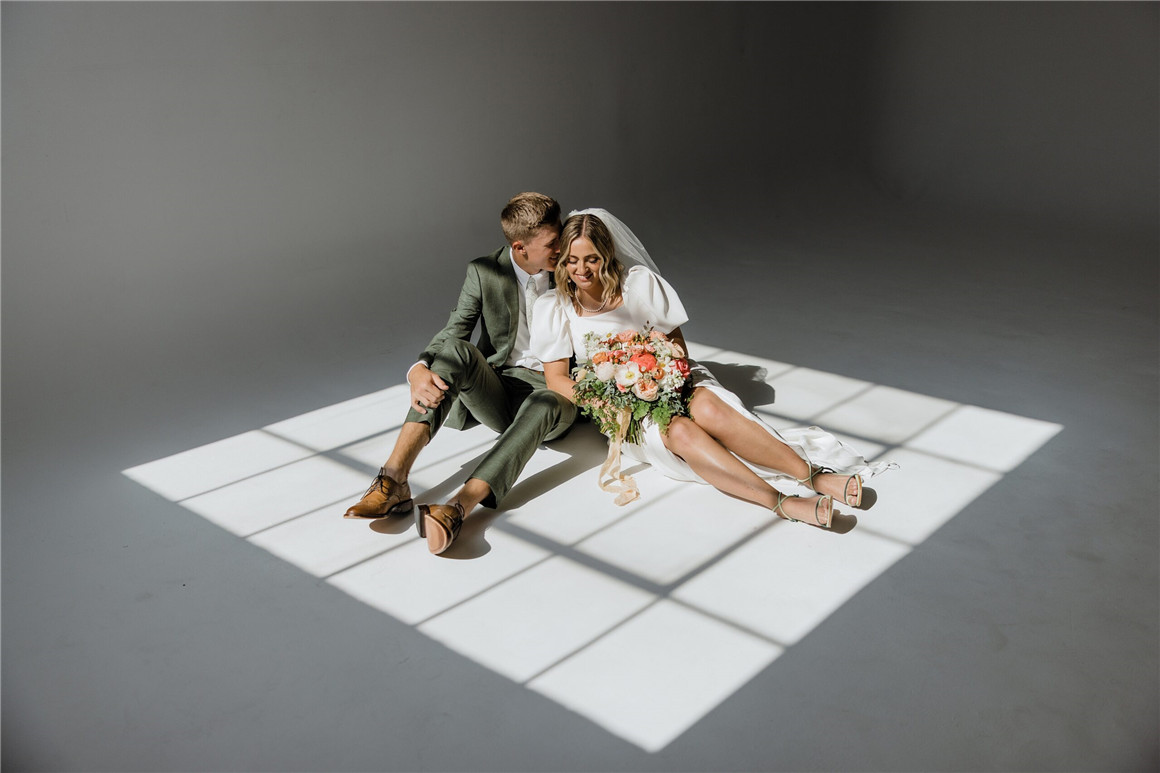 复古怀旧奶油色朦胧美学婚礼旅拍人像摄影LR调色预设 Kennedy Kiarra Presets 插件预设 第4张-素材湾丨精选海外优质设计素材资源 复古怀旧奶油色朦胧美学婚礼旅拍人像摄影LR调色预设 Kennedy Kiarra Presets 插件预设 sucaiwan.com