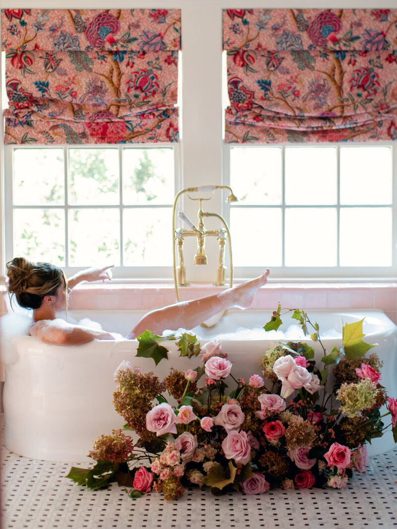 经典桃粉色温暖色调婚礼摄影照片调色Lightroom预设包 Kindred The Storey Collection – Dream on and Love on top included , 第2张-素材湾丨精选海外优质设计素材资源 经典桃粉色温暖色调婚礼摄影照片调色Lightroom预设包 Kindred The Storey Collection – Dream on and Love on top included , sucaiwan.com