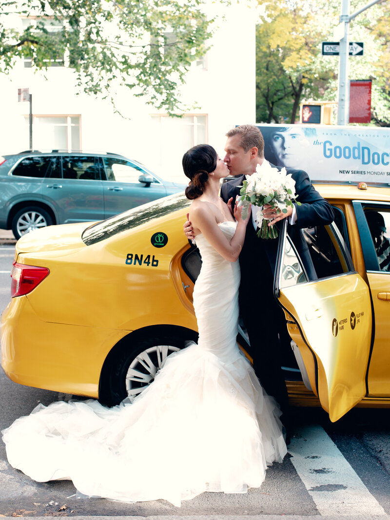 经典桃粉色温暖色调婚礼摄影照片调色Lightroom预设包 Kindred The Storey Collection – Dream on and Love on top included , 第25张-素材湾丨精选海外优质设计素材资源 经典桃粉色温暖色调婚礼摄影照片调色Lightroom预设包 Kindred The Storey Collection – Dream on and Love on top included , sucaiwan.com