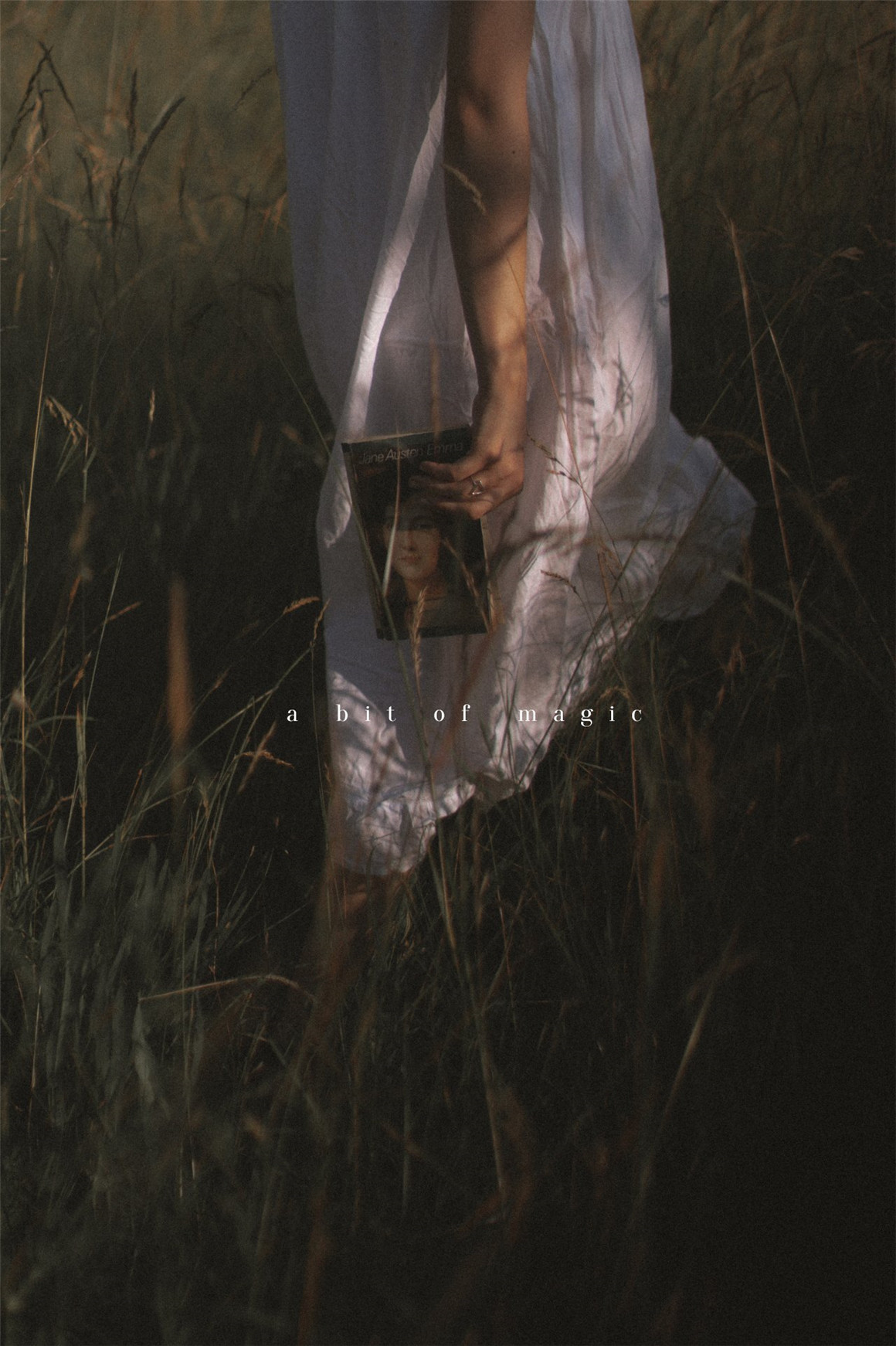 复古情绪电影胶片模拟颗粒晕影纹理人文扫街LR调色预设 Tina Sosna – Calm & Quiet – Preset Package Lightroom Desktop/Mobile 插件预设 第9张-素材湾丨精选海外优质设计素材资源 复古情绪电影胶片模拟颗粒晕影纹理人文扫街LR调色预设 Tina Sosna – Calm & Quiet – Preset Package Lightroom Desktop/Mobile 插件预设 sucaiwan.com