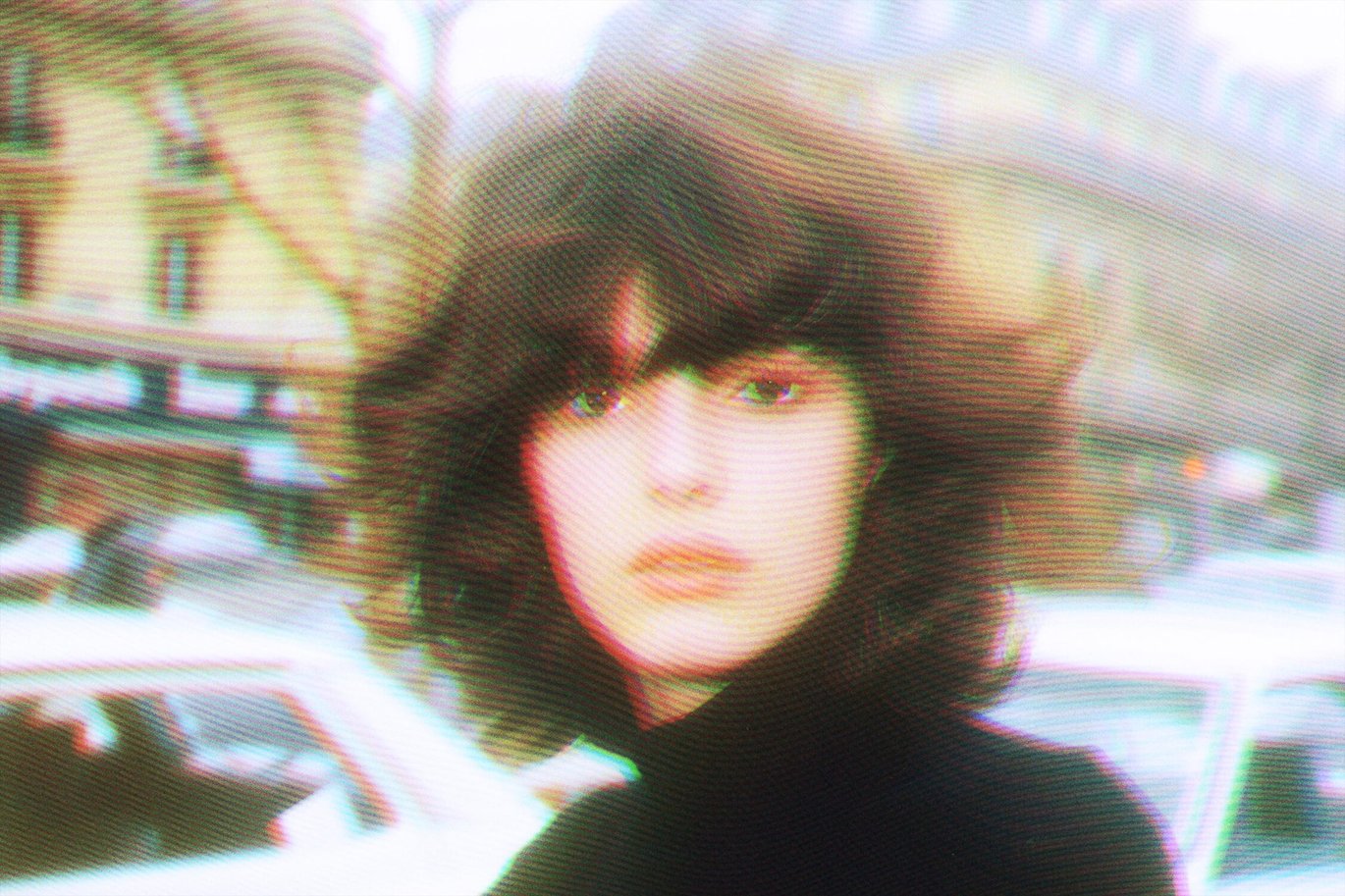 复古故障错位条纹失真照片效果ps特效滤镜样机 Vintage Tape Photo Effect 插件预设 sucaiwan.com