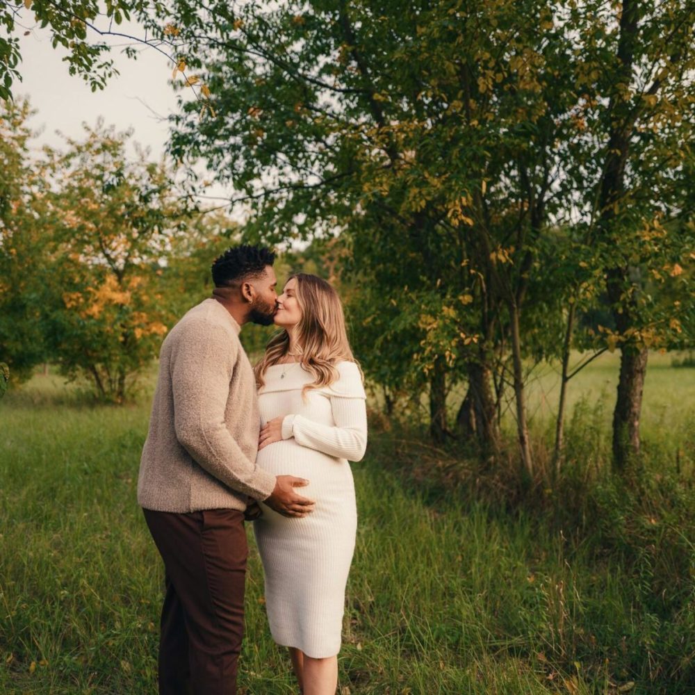 电影美学永恒胶片颗粒模拟暖色系家庭生活人物肖像照片调色Lightroom预设 SMAL – KINO PRESETS & PROFILES 插件预设 第13张-素材湾丨精选海外优质设计素材资源 电影美学永恒胶片颗粒模拟暖色系家庭生活人物肖像照片调色Lightroom预设 SMAL – KINO PRESETS & PROFILES 插件预设 sucaiwan.com