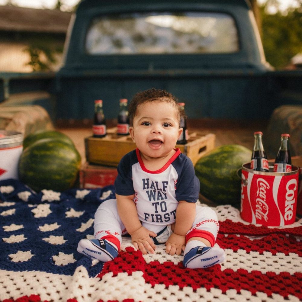 电影美学永恒胶片颗粒模拟暖色系家庭生活人物肖像照片调色Lightroom预设 SMAL – KINO PRESETS & PROFILES 插件预设 第18张-素材湾丨精选海外优质设计素材资源 电影美学永恒胶片颗粒模拟暖色系家庭生活人物肖像照片调色Lightroom预设 SMAL – KINO PRESETS & PROFILES 插件预设 sucaiwan.com
