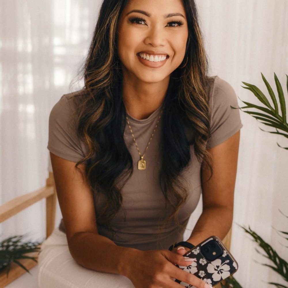 电影美学永恒胶片颗粒模拟暖色系家庭生活人物肖像照片调色Lightroom预设 SMAL – KINO PRESETS & PROFILES 插件预设 第17张-素材湾丨精选海外优质设计素材资源 电影美学永恒胶片颗粒模拟暖色系家庭生活人物肖像照片调色Lightroom预设 SMAL – KINO PRESETS & PROFILES 插件预设 sucaiwan.com