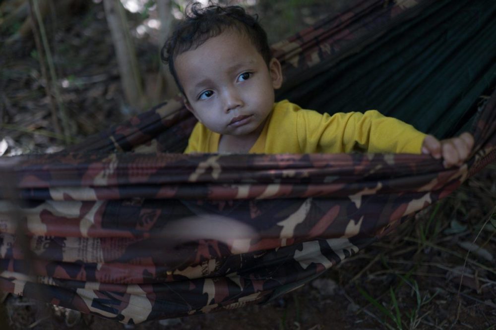 电影美学永恒胶片颗粒模拟暖色系家庭生活人物肖像照片调色Lightroom预设 SMAL – KINO PRESETS & PROFILES 插件预设 第22张-素材湾丨精选海外优质设计素材资源 电影美学永恒胶片颗粒模拟暖色系家庭生活人物肖像照片调色Lightroom预设 SMAL – KINO PRESETS & PROFILES 插件预设 sucaiwan.com