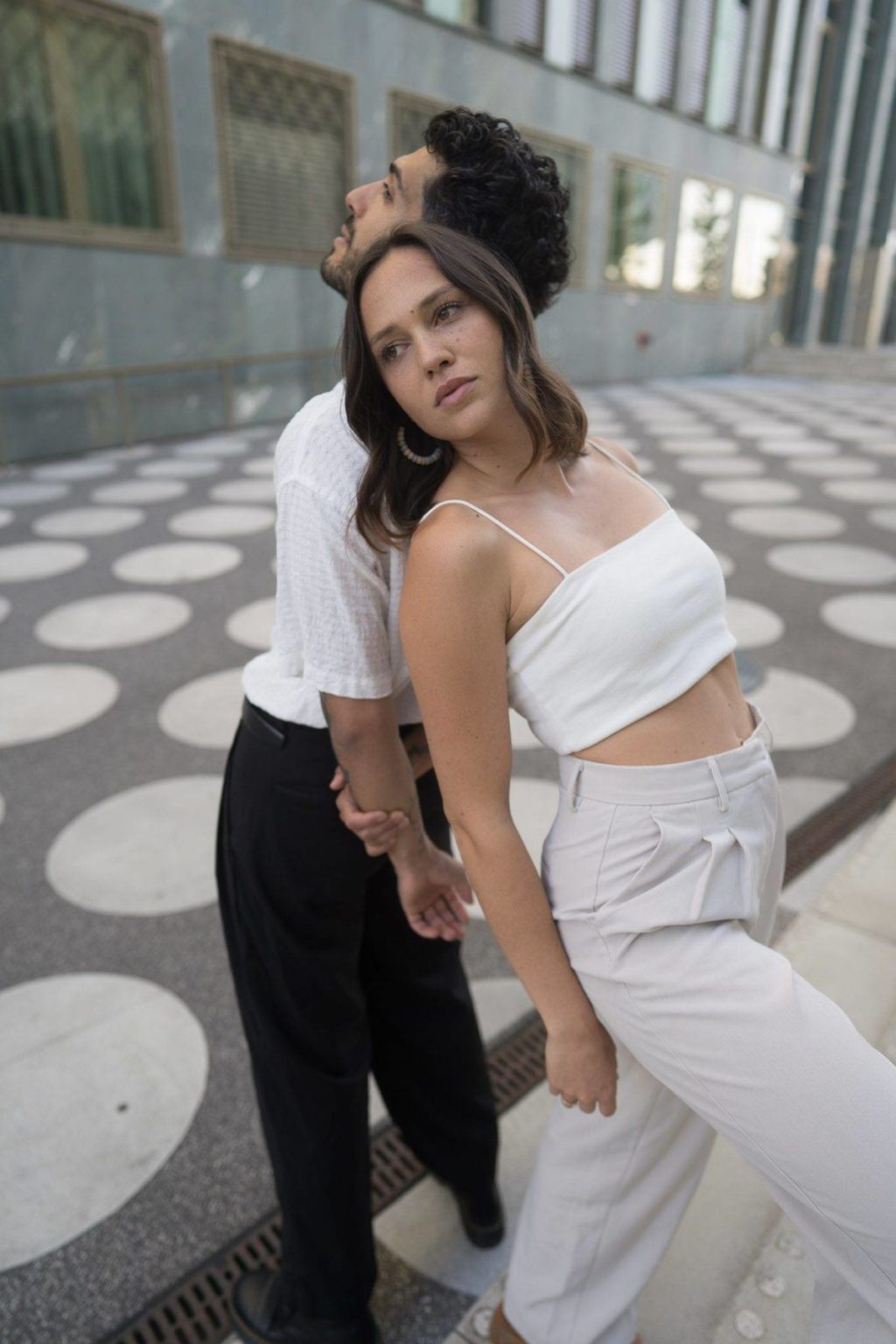 电影美学永恒胶片颗粒模拟暖色系家庭生活人物肖像照片调色Lightroom预设 SMAL – KINO PRESETS & PROFILES 插件预设 第29张-素材湾丨精选海外优质设计素材资源 电影美学永恒胶片颗粒模拟暖色系家庭生活人物肖像照片调色Lightroom预设 SMAL – KINO PRESETS & PROFILES 插件预设 sucaiwan.com