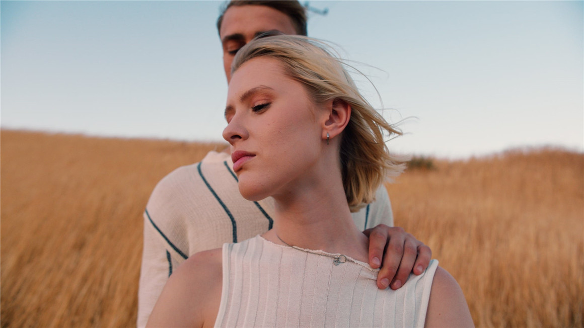 VINCENT COLORFILM VINTAGE - LUT Pack 复古电影美学胶片模拟SLOG/VLOG色彩分级视频短片LUT调色预设 插件预设 第3张-素材湾丨精选海外优质设计素材资源 VINCENT COLORFILM VINTAGE - LUT Pack 复古电影美学胶片模拟SLOG/VLOG色彩分级视频短片LUT调色预设 插件预设 sucaiwan.com