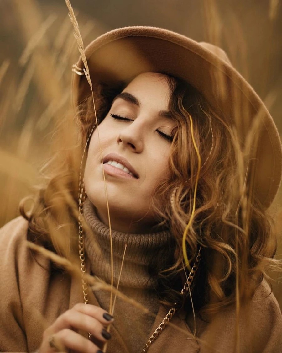 怀旧温暖色调胶片颗粒模拟家庭生活宝妈儿童亲子照摄影照片调色Lightroom预设 Mary Hikari – Descop Presets Pack 插件预设 sucaiwan.com