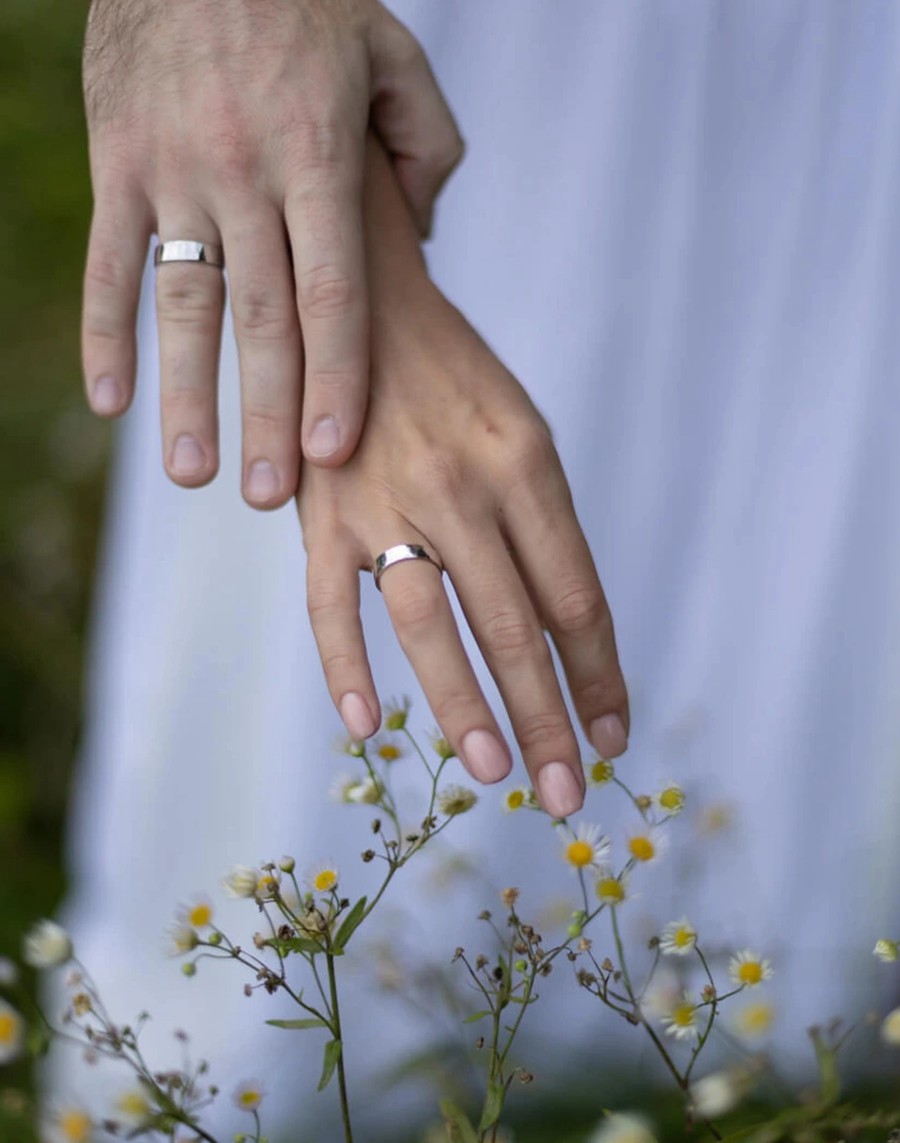 怀旧温暖色调胶片颗粒模拟家庭生活宝妈儿童亲子照摄影照片调色Lightroom预设 Mary Hikari – Descop Presets Pack 插件预设 sucaiwan.com