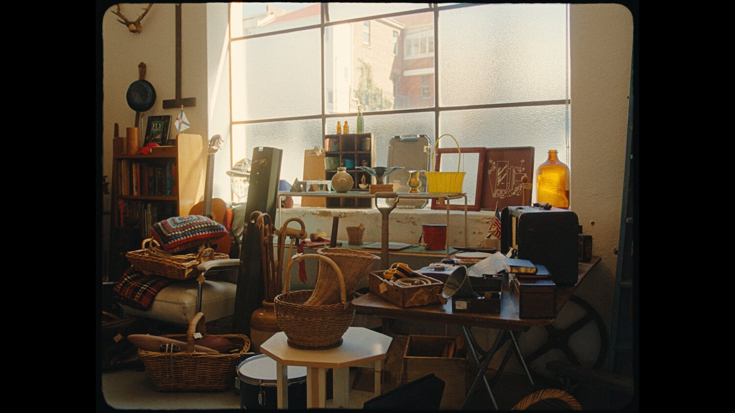 Juan Melara 达芬奇调色灵活的胶片模拟 - 新的FilmUnlimited PowerGrades Kodak 250D 和 Kodak 500T - Davinci、PR、FCPX 插件预设 第11张-素材湾丨精选海外优质设计素材资源 Juan Melara 达芬奇调色灵活的胶片模拟 - 新的FilmUnlimited PowerGrades Kodak 250D 和 Kodak 500T - Davinci、PR、FCPX 插件预设 sucaiwan.com