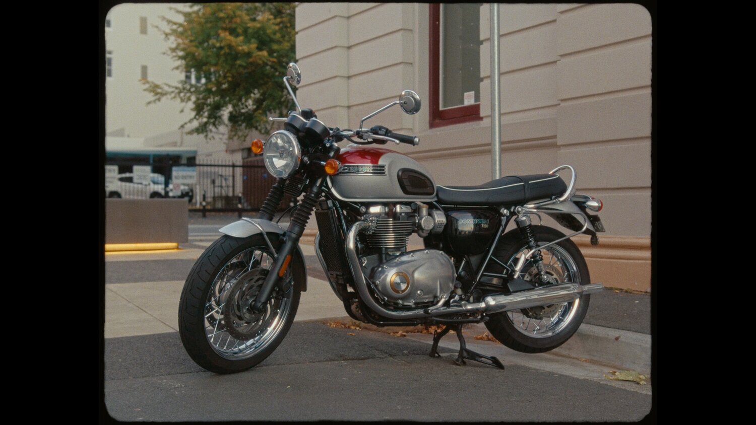 Juan Melara 达芬奇调色灵活的胶片模拟 - 新的FilmUnlimited PowerGrades Kodak 250D 和 Kodak 500T - Davinci、PR、FCPX 插件预设 第12张-素材湾丨精选海外优质设计素材资源 Juan Melara 达芬奇调色灵活的胶片模拟 - 新的FilmUnlimited PowerGrades Kodak 250D 和 Kodak 500T - Davinci、PR、FCPX 插件预设 sucaiwan.com