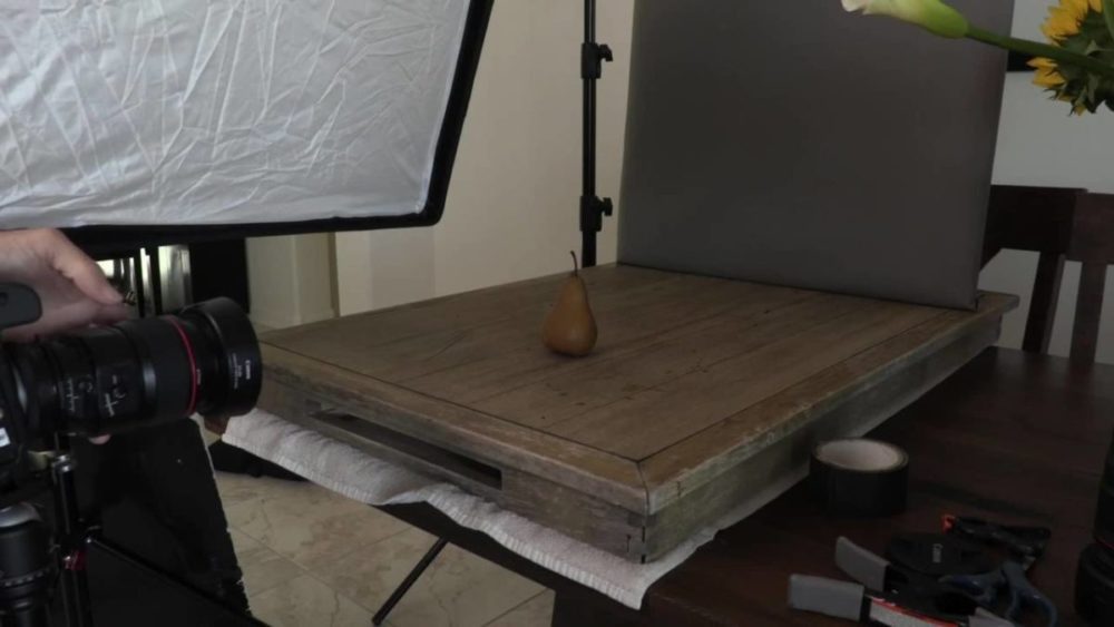 国外风格产品摄影照片后期修图视频教程 中英文字幕 Joel Grimes – Still Life Masterclass 设计教程 第22张-素材湾丨精选海外优质设计素材资源 国外风格产品摄影照片后期修图视频教程 中英文字幕 Joel Grimes – Still Life Masterclass 设计教程 sucaiwan.com