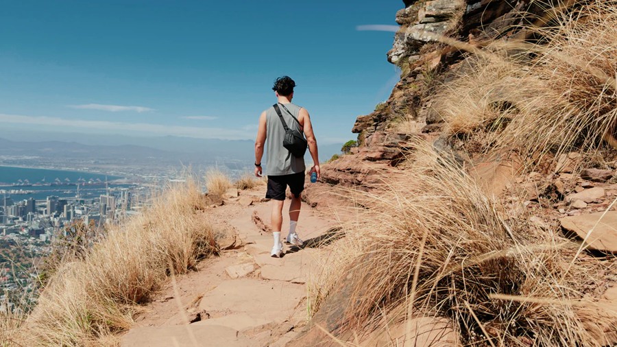 12个电影风格创意外观Apple Log to REC709/创意LUT Vincent Color Film – IPHONE 15/16 - LUT Pack 插件预设 第5张-素材湾丨精选海外优质设计素材资源 12个电影风格创意外观Apple Log to REC709/创意LUT Vincent Color Film – IPHONE 15/16 - LUT Pack 插件预设 sucaiwan.com