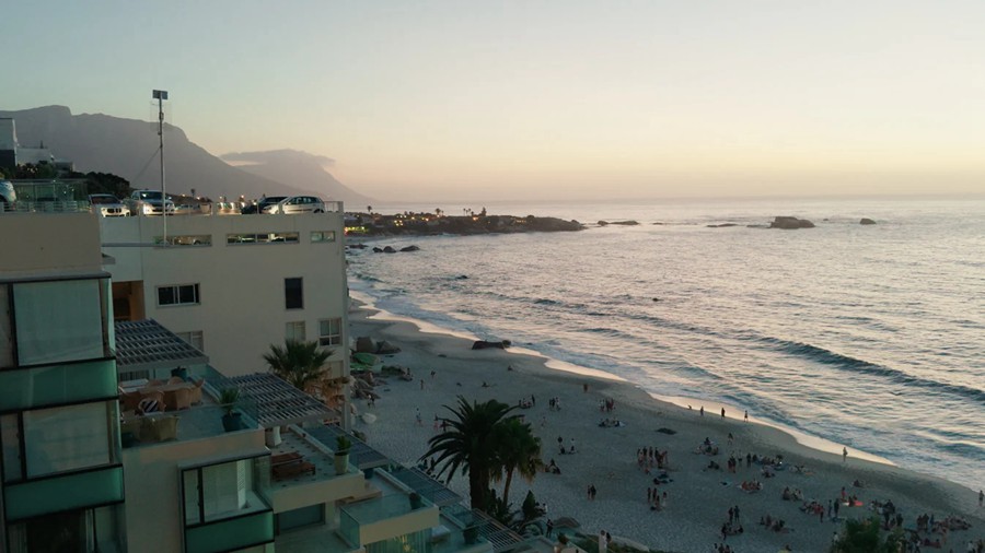 12个电影风格创意外观Apple Log to REC709/创意LUT Vincent Color Film – IPHONE 15/16 - LUT Pack 插件预设 第3张-素材湾丨精选海外优质设计素材资源 12个电影风格创意外观Apple Log to REC709/创意LUT Vincent Color Film – IPHONE 15/16 - LUT Pack 插件预设 sucaiwan.com