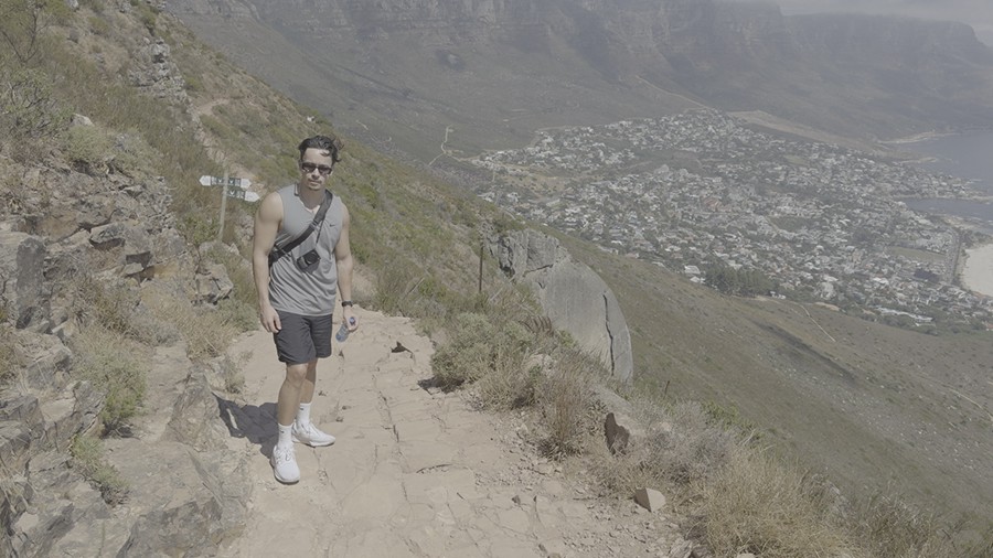 12个电影风格创意外观Apple Log to REC709/创意LUT Vincent Color Film – IPHONE 15/16 - LUT Pack 插件预设 第8张-素材湾丨精选海外优质设计素材资源 12个电影风格创意外观Apple Log to REC709/创意LUT Vincent Color Film – IPHONE 15/16 - LUT Pack 插件预设 sucaiwan.com