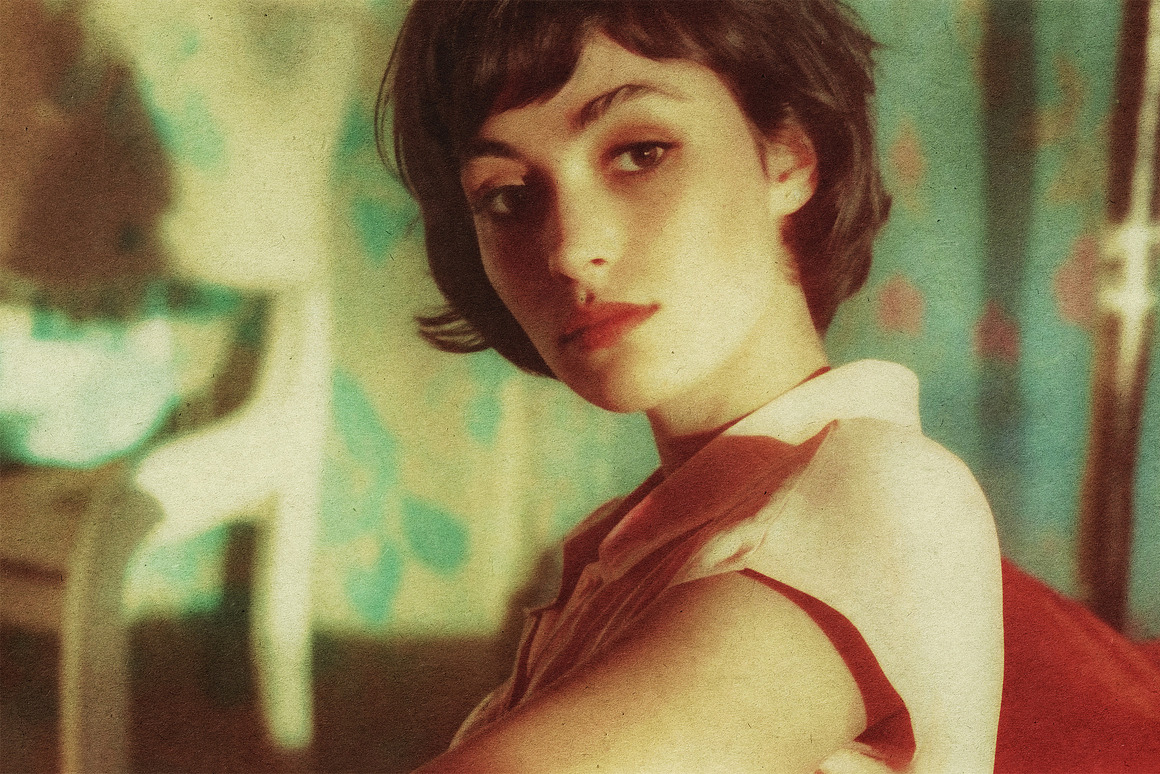 复古做旧老式照片效果ps特效滤镜样机 Vintage Photocard Effect 插件预设 第2张-素材湾丨精选海外优质设计素材资源 复古做旧老式照片效果ps特效滤镜样机 Vintage Photocard Effect 插件预设 sucaiwan.com