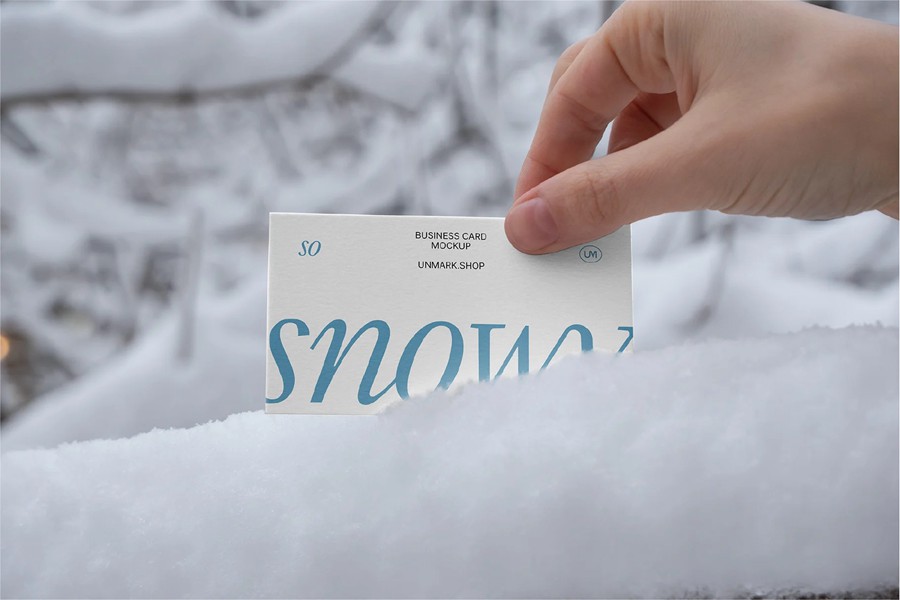 7款雪地雪景场景名片帆布袋毛线帽子包装盒VI展示PS贴图样机模板 So Snowy Collection 样机素材 第4张-素材湾丨精选海外优质设计素材资源 7款雪地雪景场景名片帆布袋毛线帽子包装盒VI展示PS贴图样机模板 So Snowy Collection 样机素材 sucaiwan.com