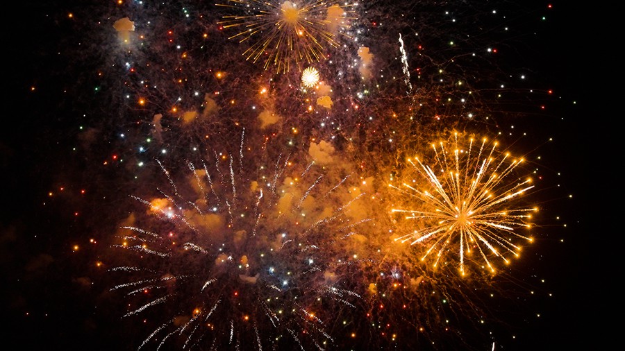 Artlist 4K ProRes超高清烟花表演新年跨年节日氛围视频素材+音效 Fireworks Display , 第4张-素材湾丨精选海外优质设计素材资源 Artlist 4K ProRes超高清烟花表演新年跨年节日氛围视频素材+音效 Fireworks Display , sucaiwan.com