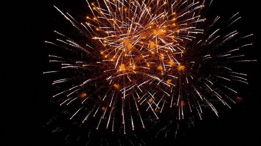 Artlist 4K ProRes超高清烟花表演新年跨年节日氛围视频素材+音效 Fireworks Display , 第5张-素材湾丨精选海外优质设计素材资源 Artlist 4K ProRes超高清烟花表演新年跨年节日氛围视频素材+音效 Fireworks Display , sucaiwan.com