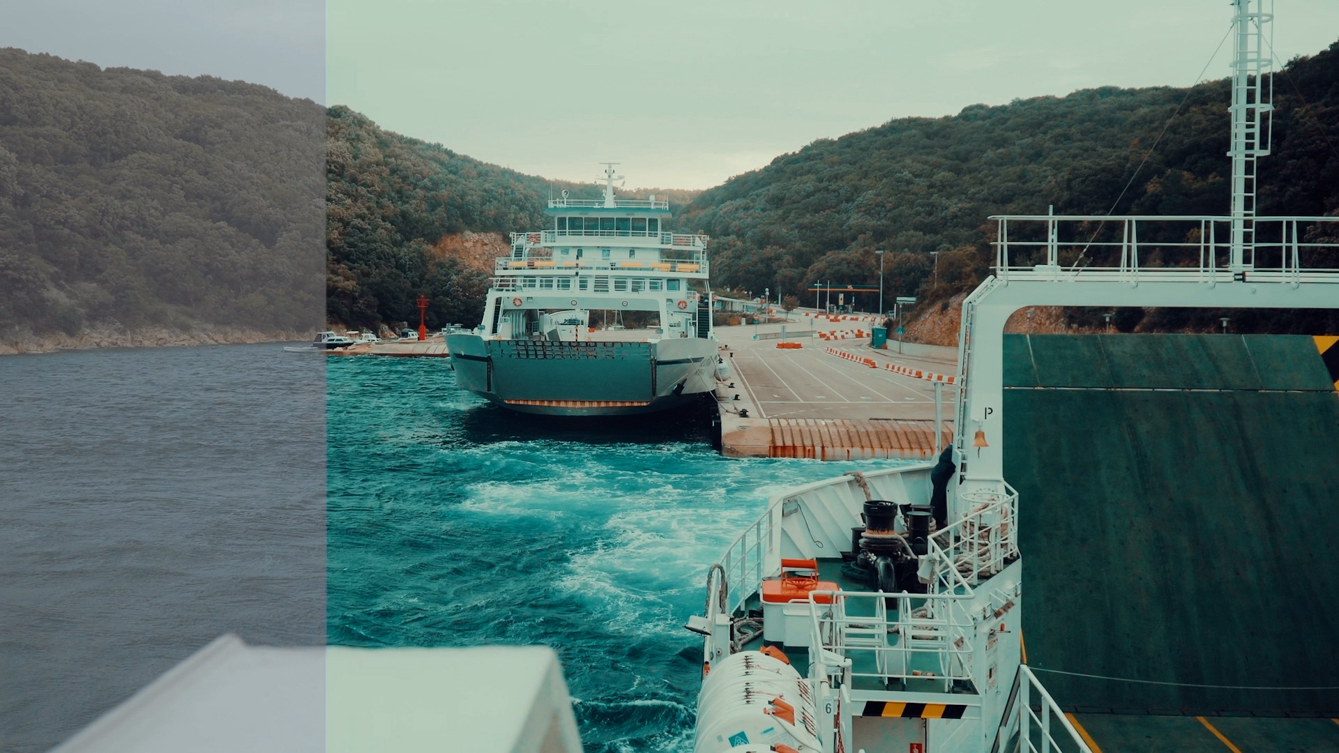 20个好莱坞电影感青橙色后期调色LUT预设 Overlay - Eternal Bliss - Teal Orange LUTs 插件预设 第4张-素材湾丨精选海外优质设计素材资源 20个好莱坞电影感青橙色后期调色LUT预设 Overlay - Eternal Bliss - Teal Orange LUTs 插件预设 sucaiwan.com