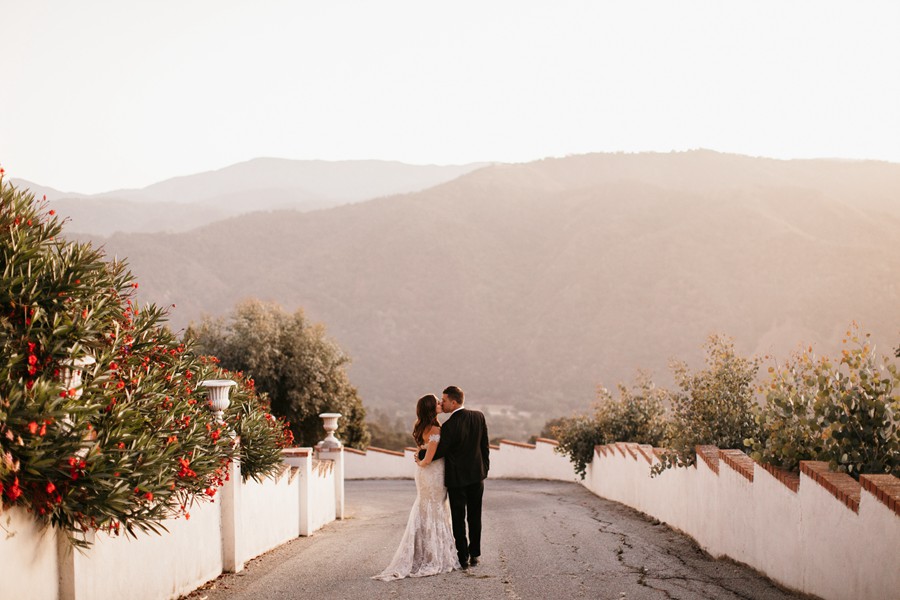 亮色温暖婚礼情侣摄影照片调色Lightroom预设 G-PRESETS – Janelle Elise Presets 插件预设 第11张-素材湾丨精选海外优质设计素材资源 亮色温暖婚礼情侣摄影照片调色Lightroom预设 G-PRESETS – Janelle Elise Presets 插件预设 sucaiwan.com