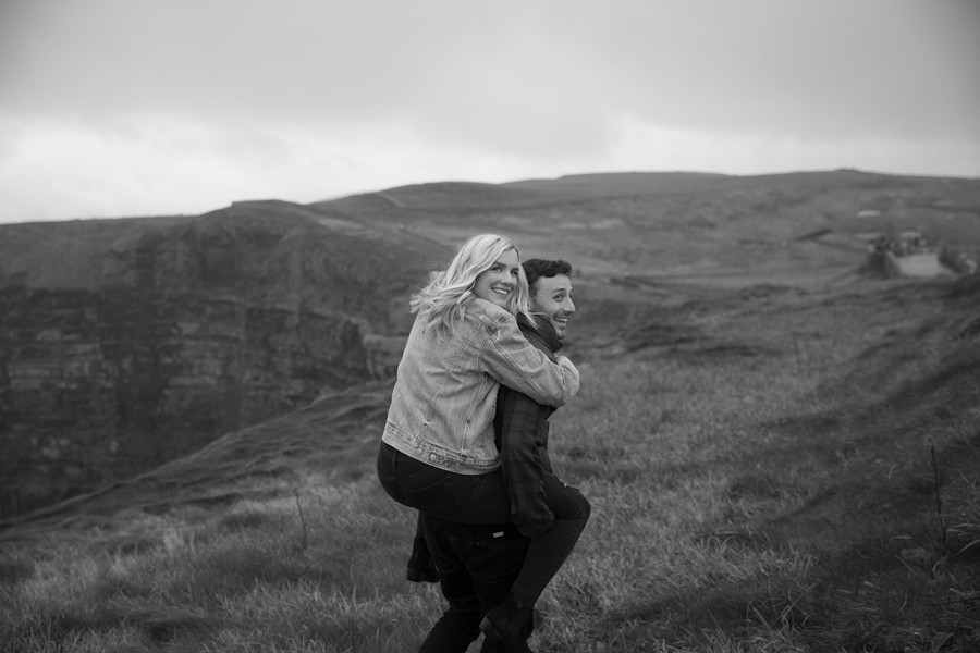 亮色温暖婚礼情侣摄影照片调色Lightroom预设 G-PRESETS – Janelle Elise Presets 插件预设 第22张-素材湾丨精选海外优质设计素材资源 亮色温暖婚礼情侣摄影照片调色Lightroom预设 G-PRESETS – Janelle Elise Presets 插件预设 sucaiwan.com