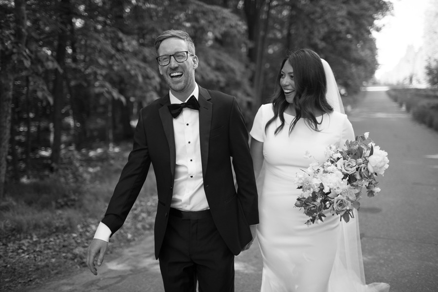 亮色温暖婚礼情侣摄影照片调色Lightroom预设 G-PRESETS – Janelle Elise Presets 插件预设 第28张-素材湾丨精选海外优质设计素材资源 亮色温暖婚礼情侣摄影照片调色Lightroom预设 G-PRESETS – Janelle Elise Presets 插件预设 sucaiwan.com