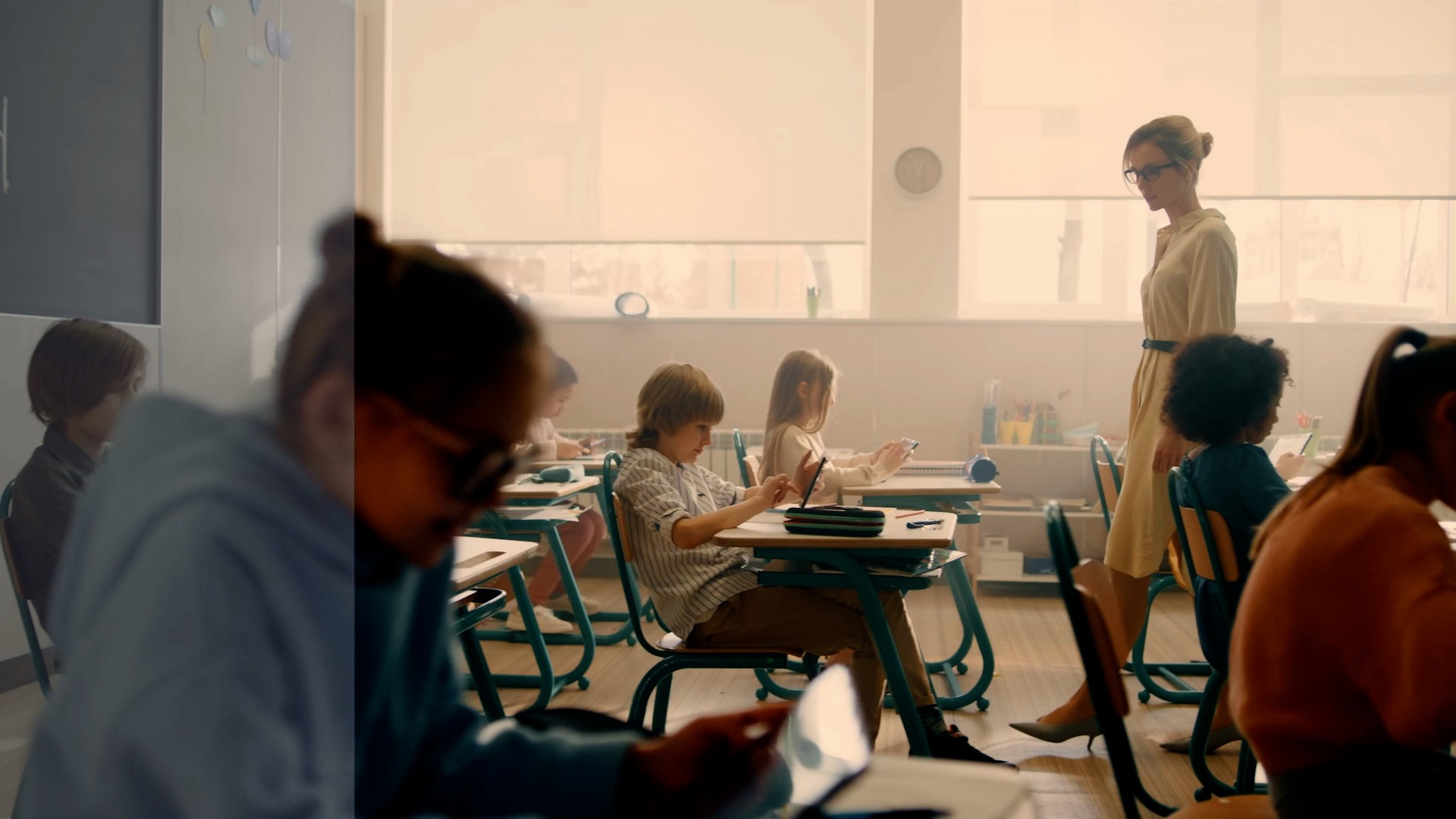 25个高级好莱坞电影美学后期调色LUT预设 Overlay - Cinematic Movie Looks 插件预设 第4张-素材湾丨精选海外优质设计素材资源 25个高级好莱坞电影美学后期调色LUT预设 Overlay - Cinematic Movie Looks 插件预设 sucaiwan.com