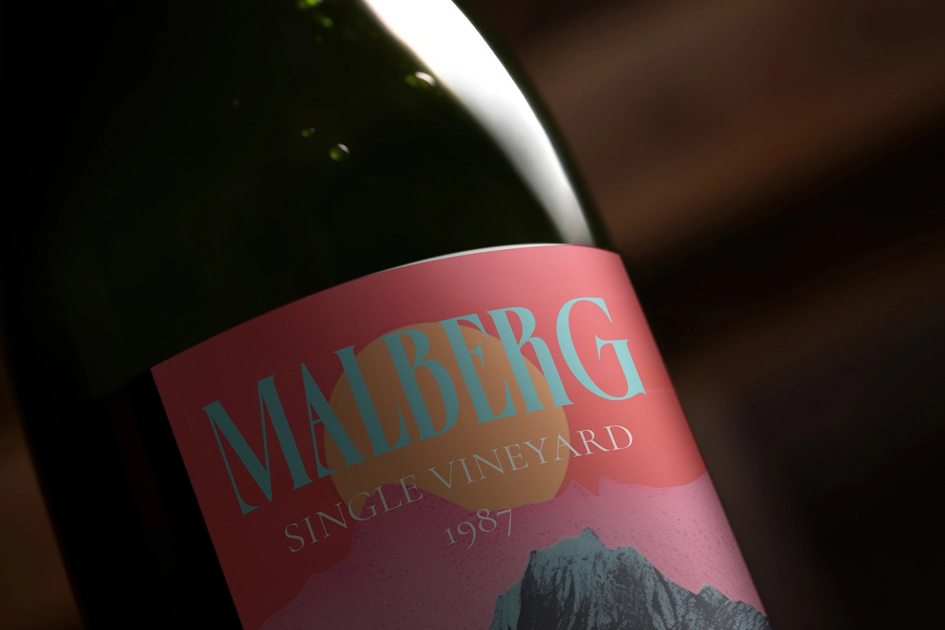 时尚优雅品牌包装邀请函婚礼设计衬线英文字体安装包 Boresh – Condensed serif font 设计素材 sucaiwan.com