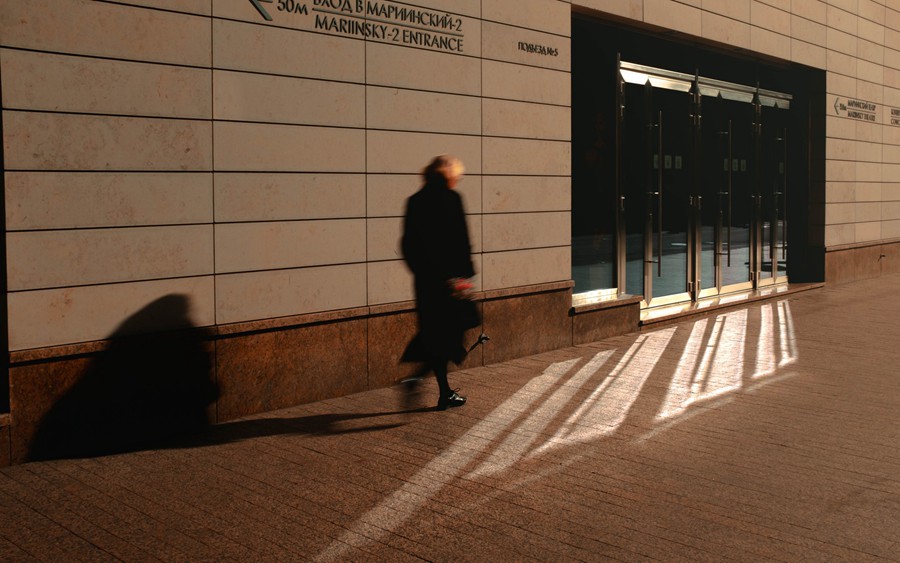 CINEMATOGRAPHE 旅拍风光城市人文扫街人像 夜间摄影 电影胶片模拟 Lightroom Presets 大师预设 by Viktor Balaguer 插件预设 第29张-素材湾丨精选海外优质设计素材资源 CINEMATOGRAPHE 旅拍风光城市人文扫街人像 夜间摄影 电影胶片模拟 Lightroom Presets 大师预设 by Viktor Balaguer 插件预设 sucaiwan.com