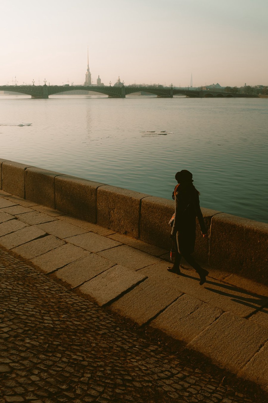 CINEMATOGRAPHE 旅拍风光城市人文扫街人像 夜间摄影 电影胶片模拟 Lightroom Presets 大师预设 by Viktor Balaguer 插件预设 第24张-素材湾丨精选海外优质设计素材资源 CINEMATOGRAPHE 旅拍风光城市人文扫街人像 夜间摄影 电影胶片模拟 Lightroom Presets 大师预设 by Viktor Balaguer 插件预设 sucaiwan.com