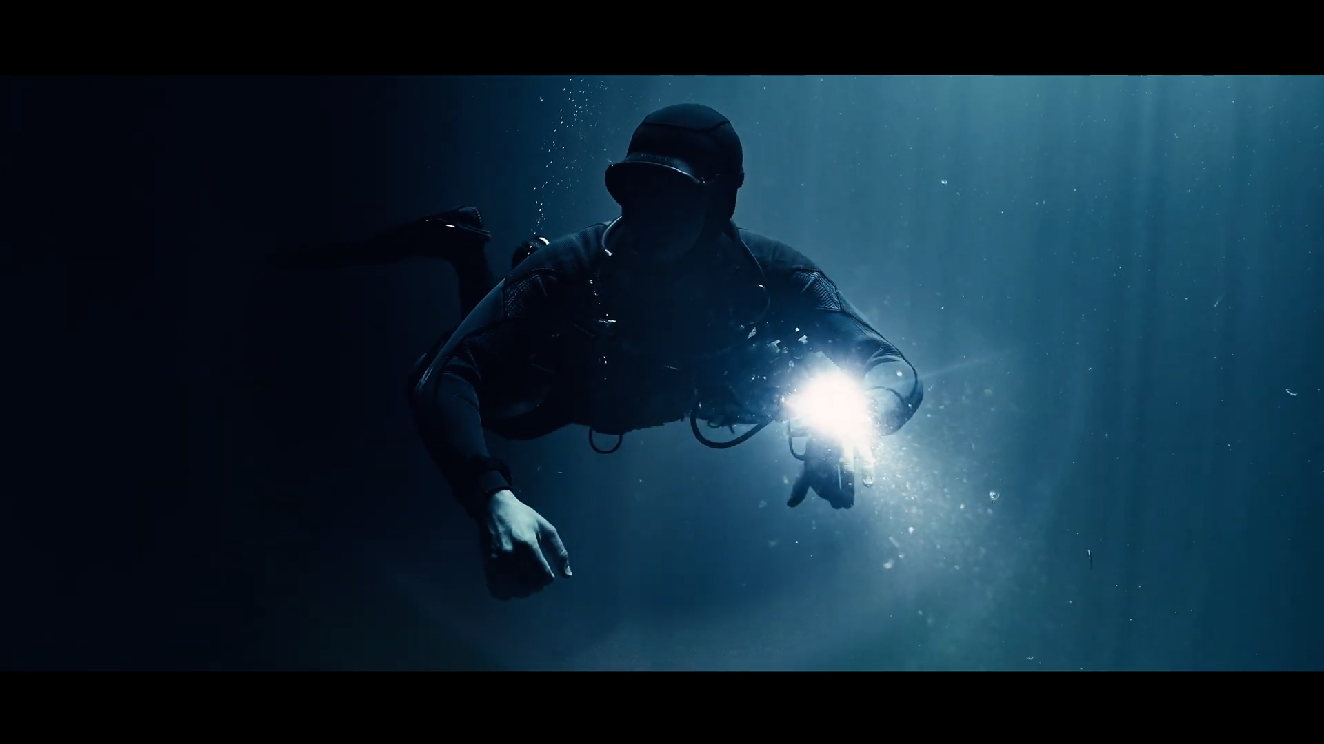 DaVinci Resolve 达芬奇模板 镜头光晕、光线过渡、漏光效果转场过渡 Light FX 插件预设 sucaiwan.com