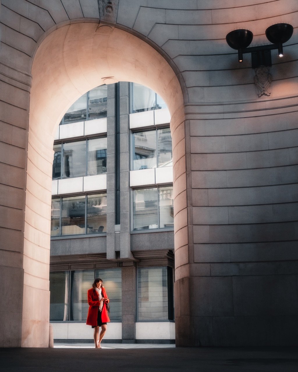 飞思 Capture One/Lightroom 照片预设 4套中性柔和朦胧都市人文扫街摄影后期滤镜预设 插件预设 第4张-素材湾丨精选海外优质设计素材资源 飞思 Capture One/Lightroom 照片预设 4套中性柔和朦胧都市人文扫街摄影后期滤镜预设 插件预设 sucaiwan.com